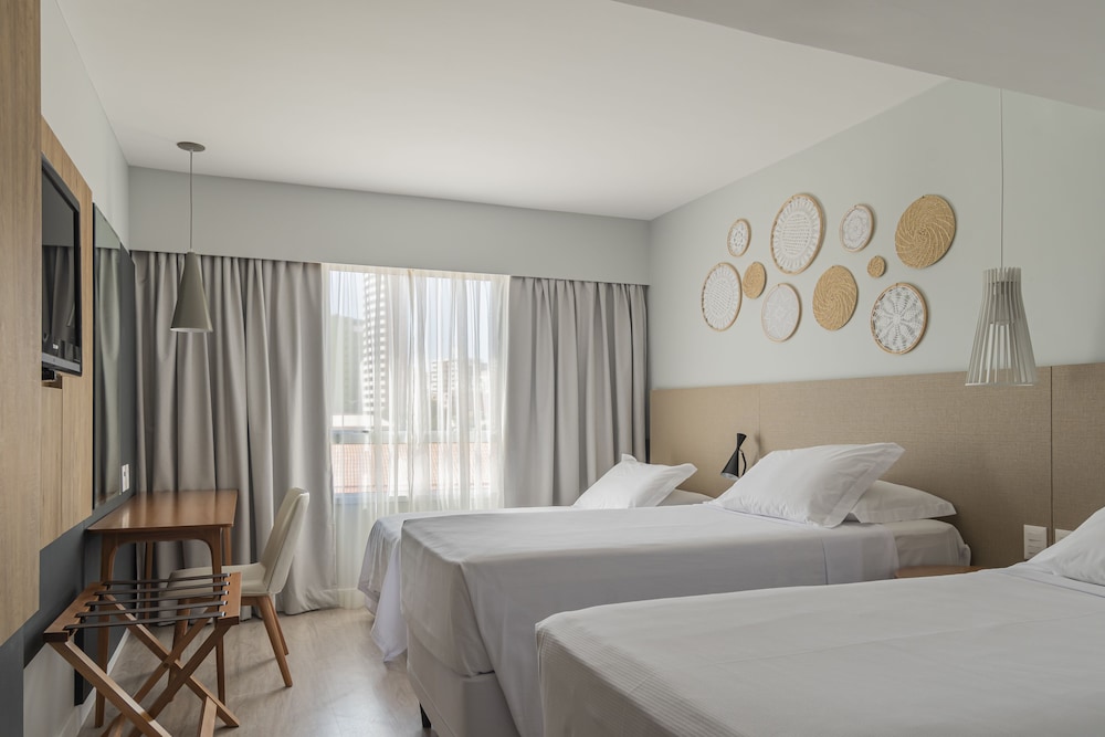 Superior Twin with Extra Bed - Photo 1