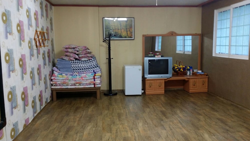 Traditional Double Room (Korean-style) photo 2