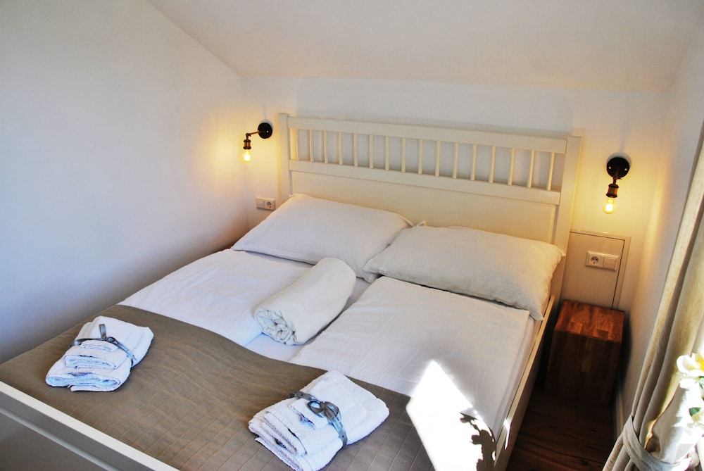 Luxury Double Room, 1 Bedroom, Garden View, Garden Area photo 2