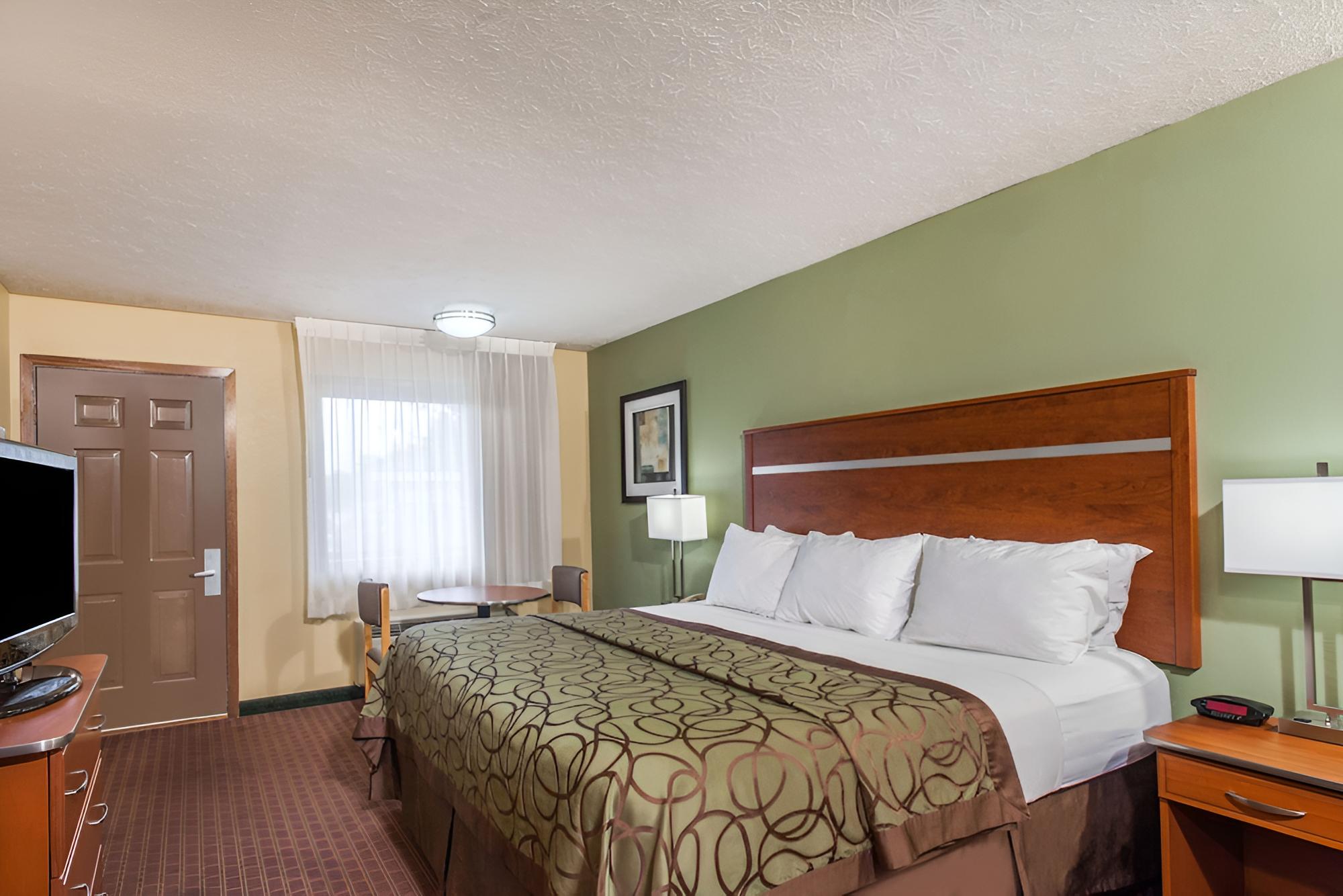 Room, Accessible photo 3