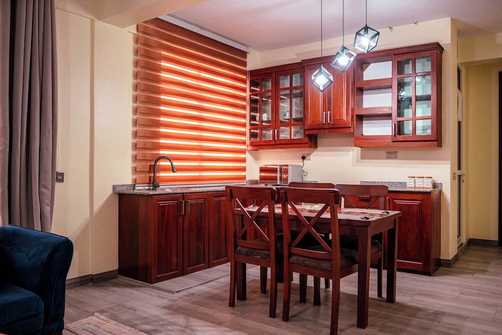Deluxe Apartment, Balcony, Courtyard View