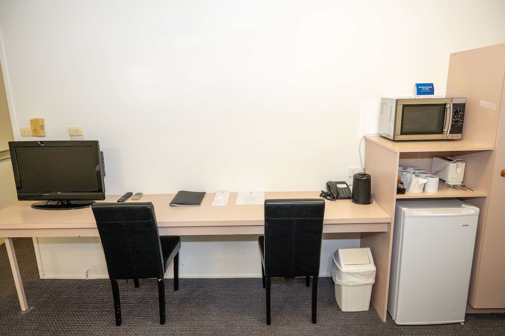 Family Room, Multiple Beds, Non Smoking, Kitchenette - Photo 9