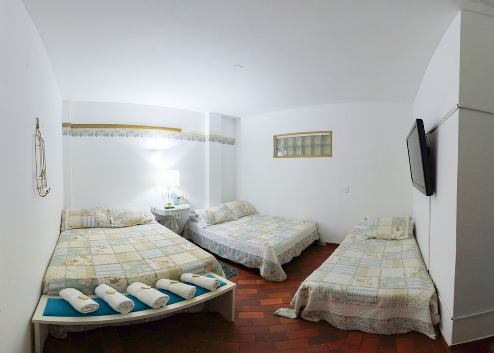 Classic Shared Dormitory, Mixed Dorm, Private Bathroom, Ground Floor photo 3