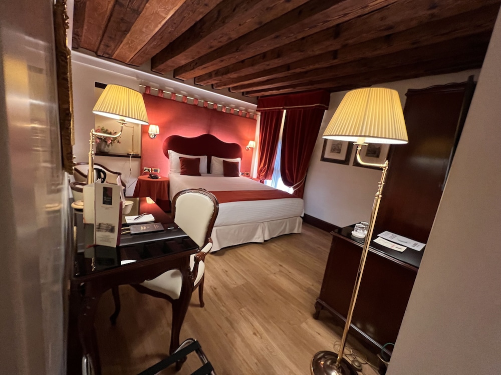 Classic Double Room photo 1