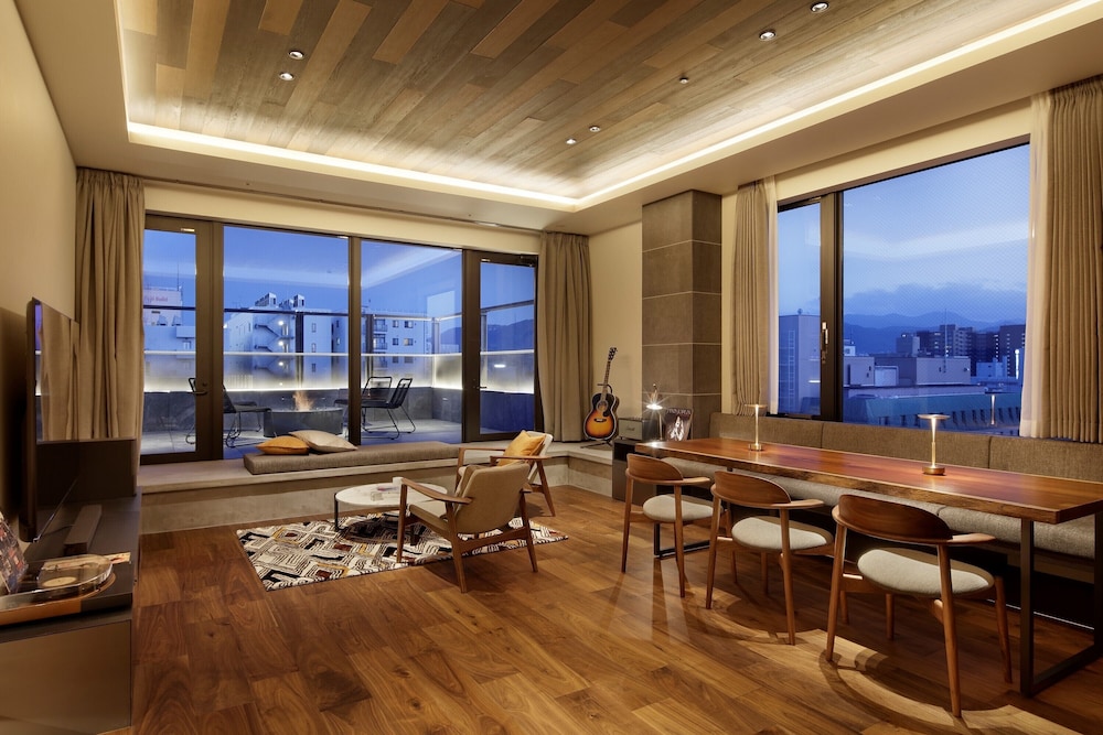PENTHOUSE SUITE, Non Smoking - Photo 6