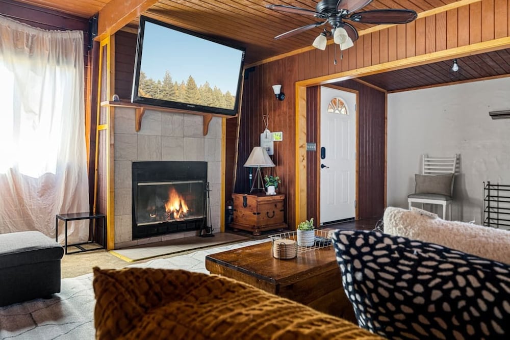 House (2 Bedrooms)