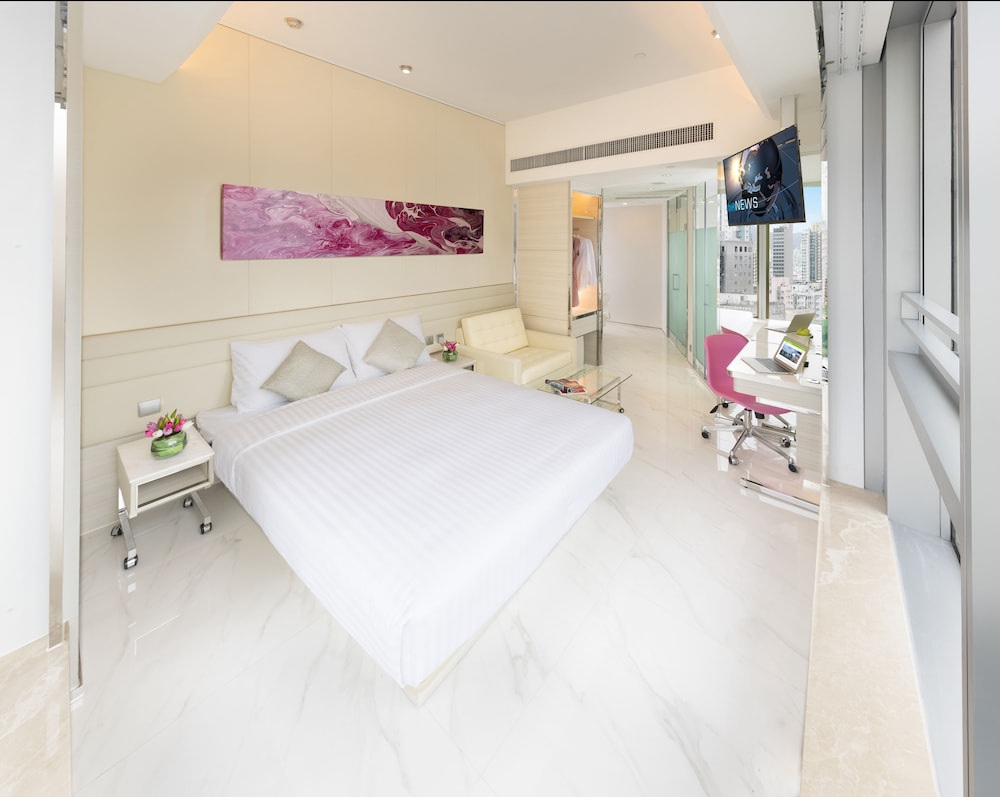 iBusiness Deluxe Family Queen Room