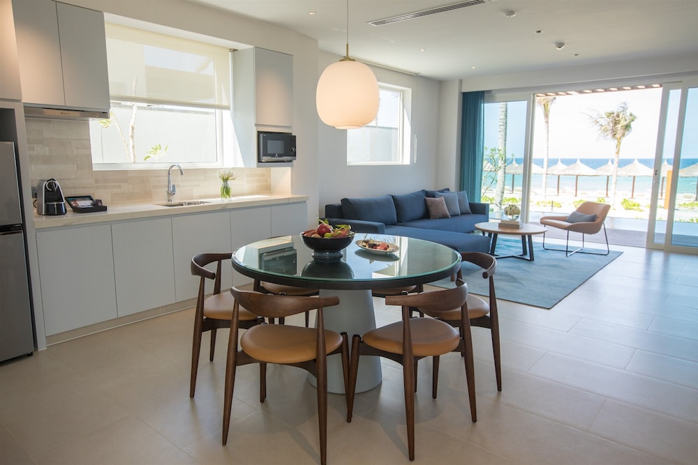 2 Bedroom Villa, with Terrace, Beach Front - King Beds - Photo 3