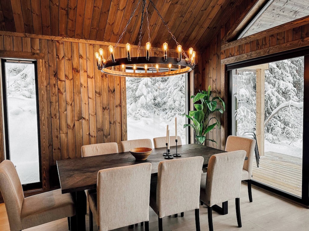 Modern Mountain Cabin - Sauna - 5 Bedrooms - Sleeps for 10, Billede 3