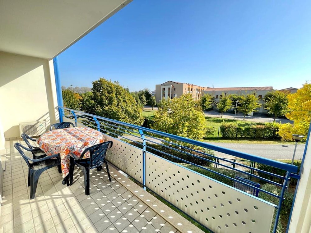 Apartment, 2 Bedrooms, Balcony, City View