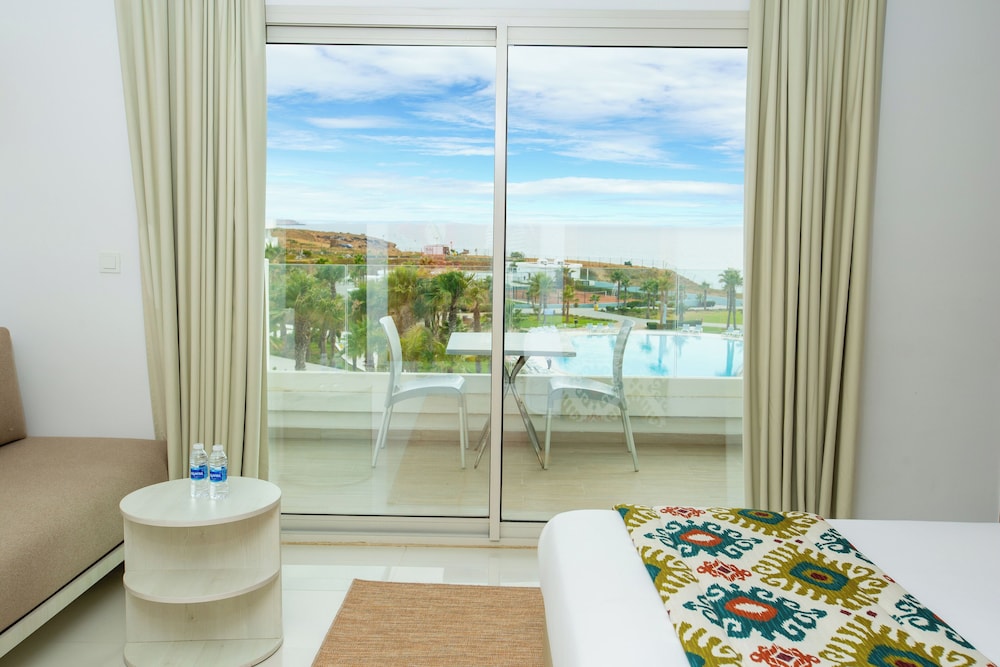Deluxe Double Room, Sea View photo 3