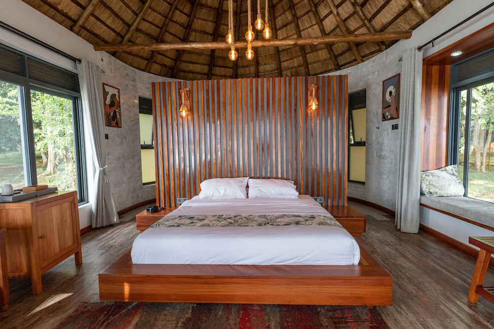 Honeymoon Room