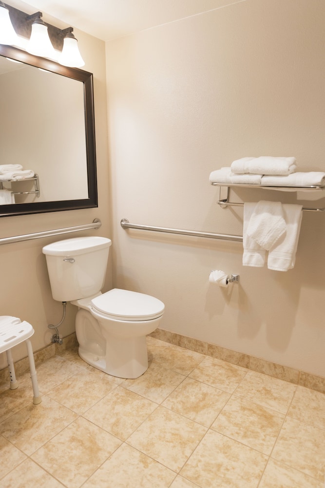 Executive Room, 2 Queen Beds, Tower - Photo 5