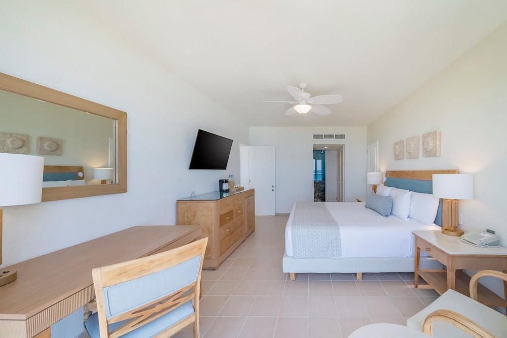 Suite, Ocean View (master)