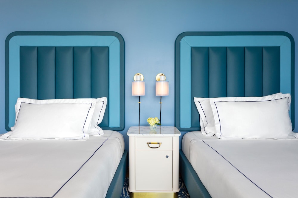 Superior Room, 2 Double Beds (Courtyard)