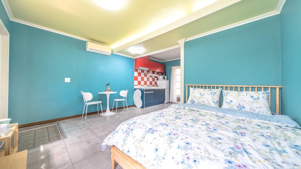 Basic Room, 1 Bedroom (Room A102) - Photo 2