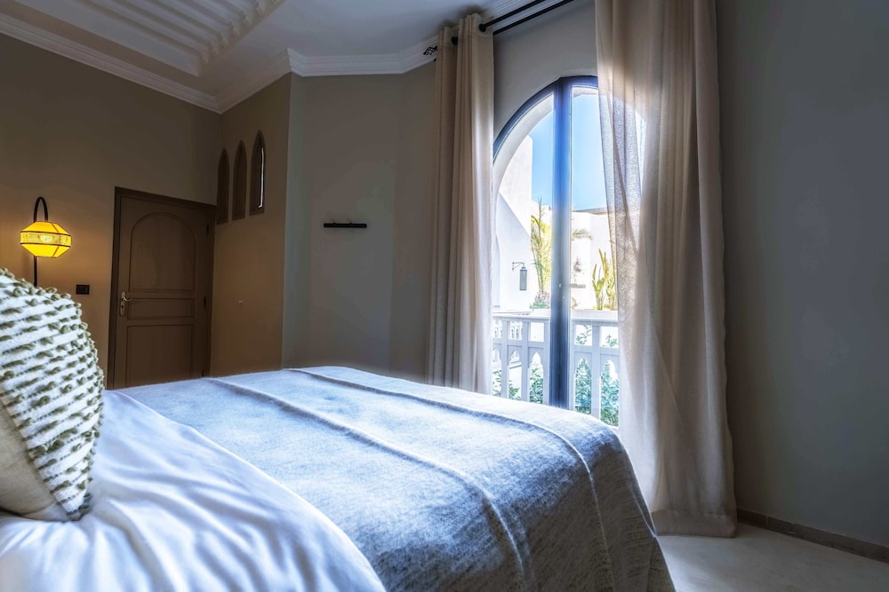 Junior Double or Twin Room photo 1