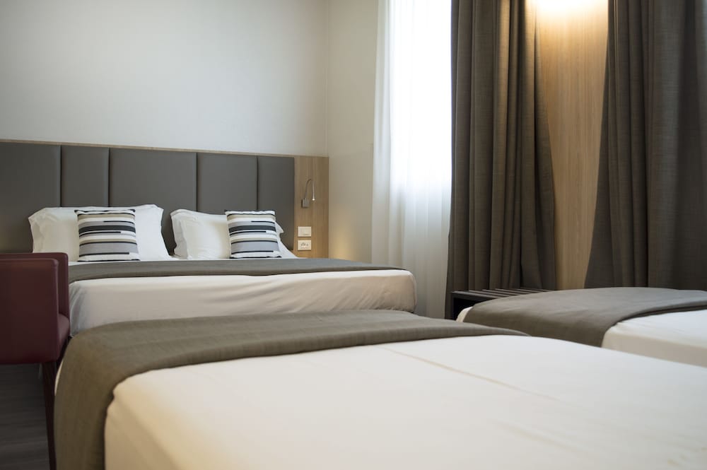 Superior Triple Room - Photo 3