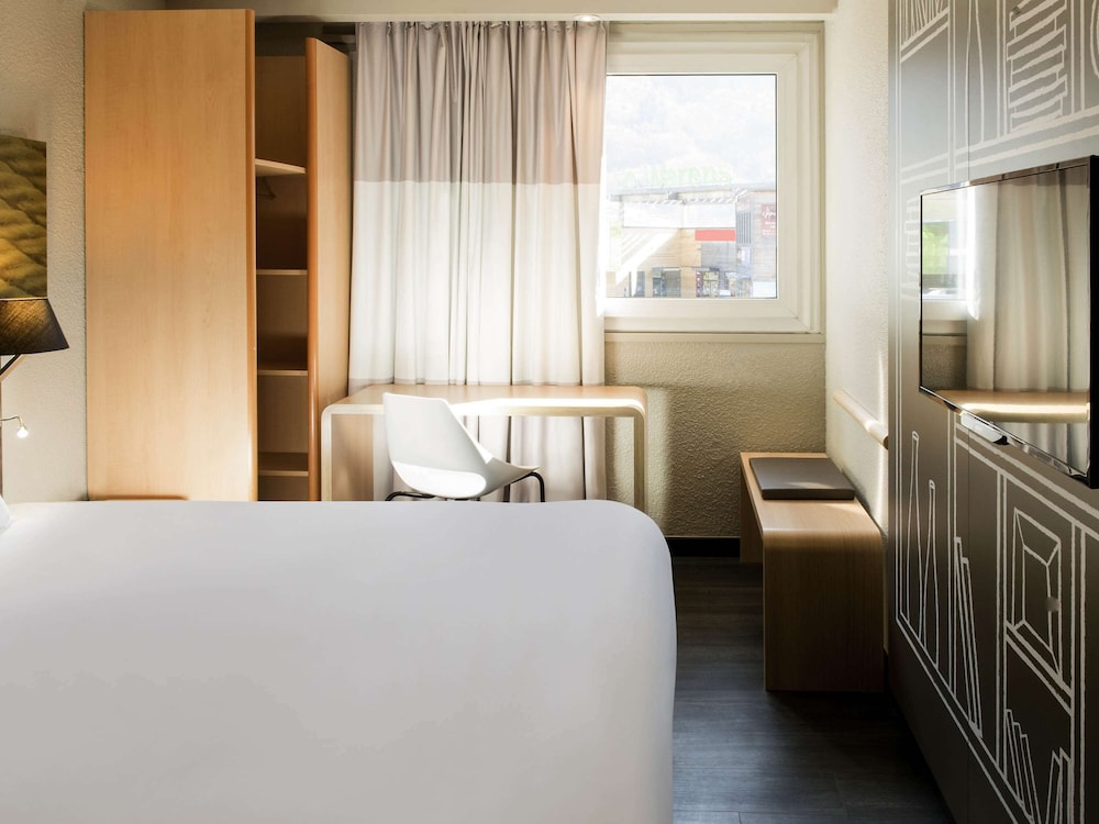 Standard Double Room, Multiple Beds photo 3