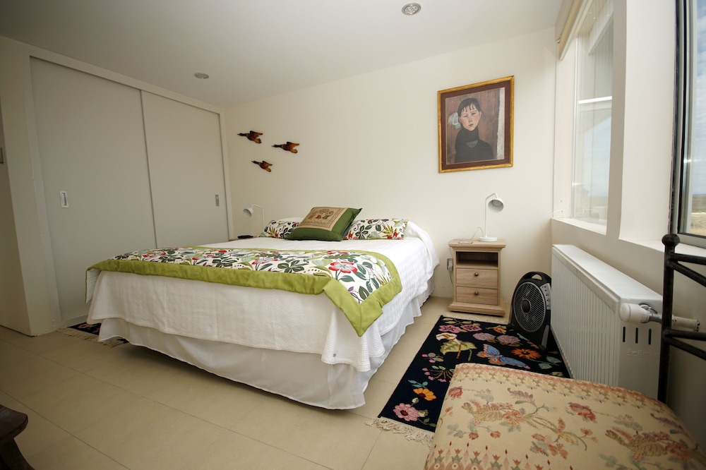 Double or Twin Room, 1 Bedroom, Non Smoking, Private Bathroom photo 2