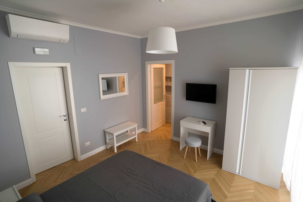 Standard Double Room photo 3