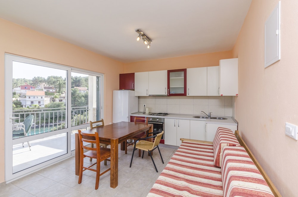Apartment (A2) photo 3