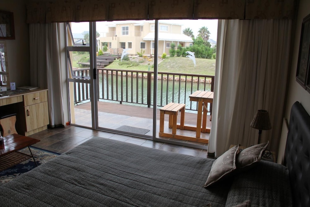Double Room Queen Wheelchair Friendly (1) photo 1