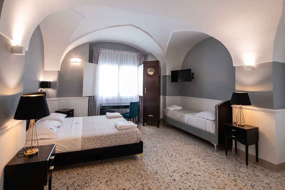 Luxury Triple Room photo 1