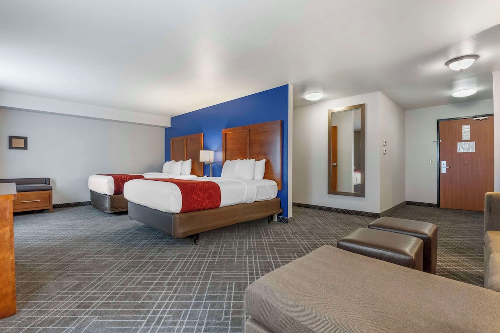 Suite, Multiple Beds, Accessible, Non Smoking