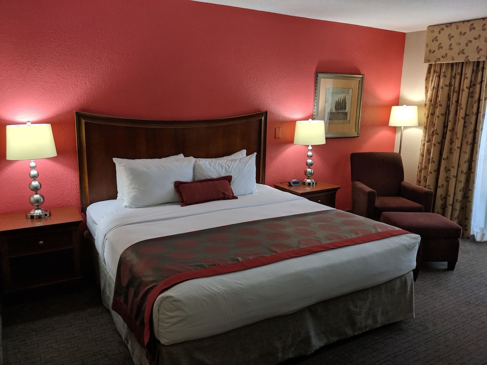 Suite, 2 Queen Beds photo 2