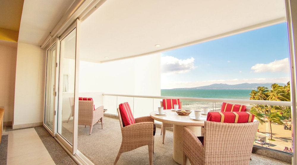 Villa photo 3