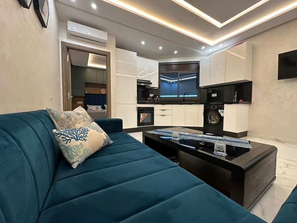 Penthouse, 1 Bedroom, Balcony
