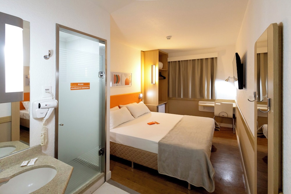 Standard Double Room - Photo 3