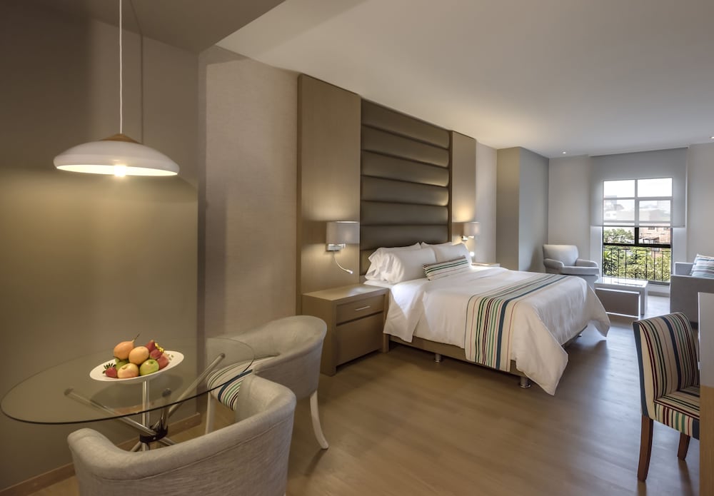 Junior Suite, 1 King Bed with Sofa bed