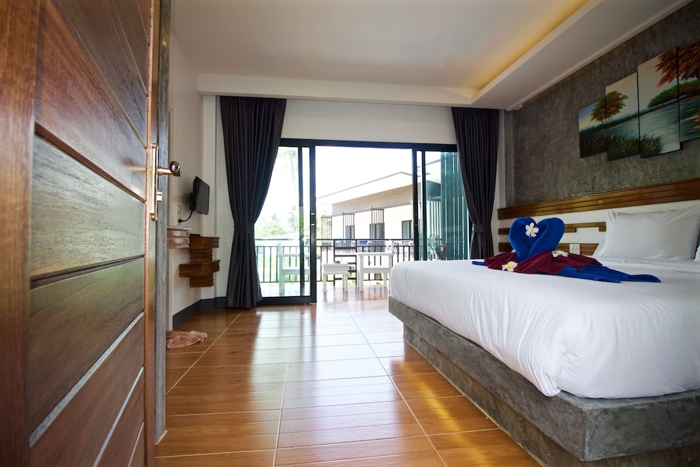 Standard Double Room, Pool View photo 1