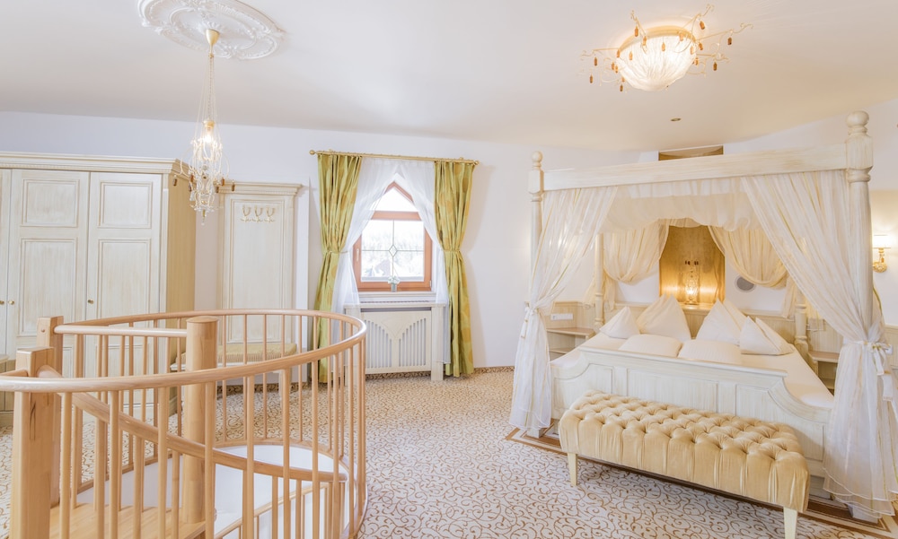 Luxury Duplex, 2 Bedrooms photo 3