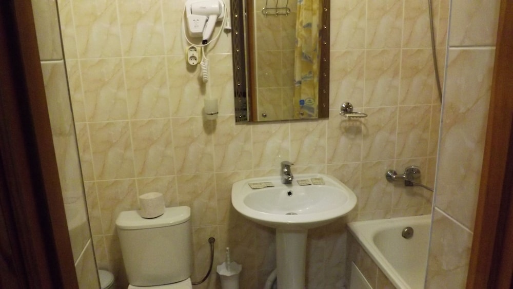 Standard Triple Room photo 2