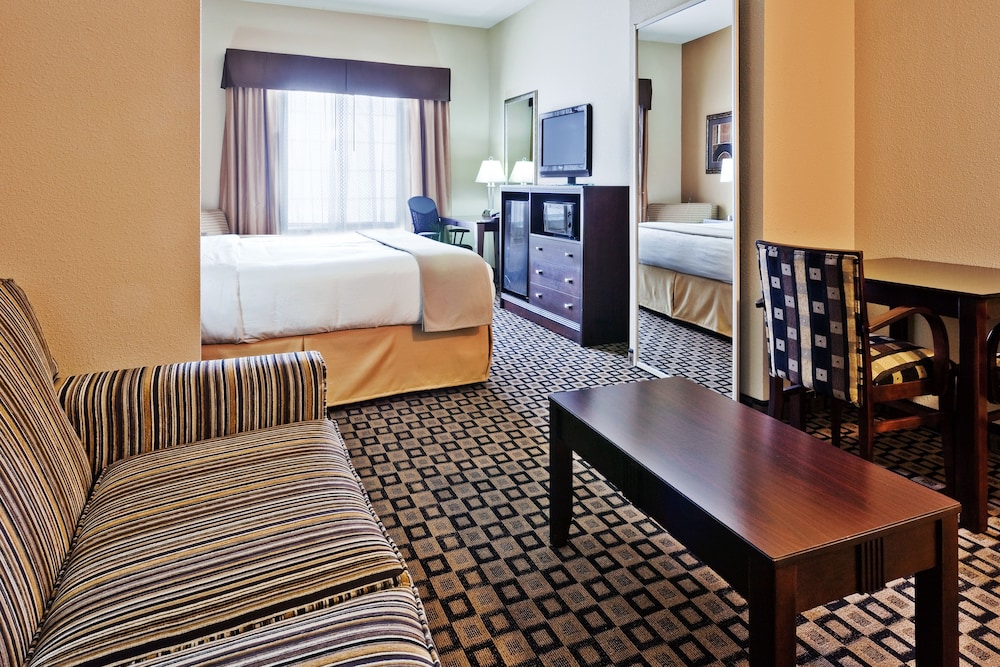Suite, 1 King Bed (Additional Living Area) - Photo 3
