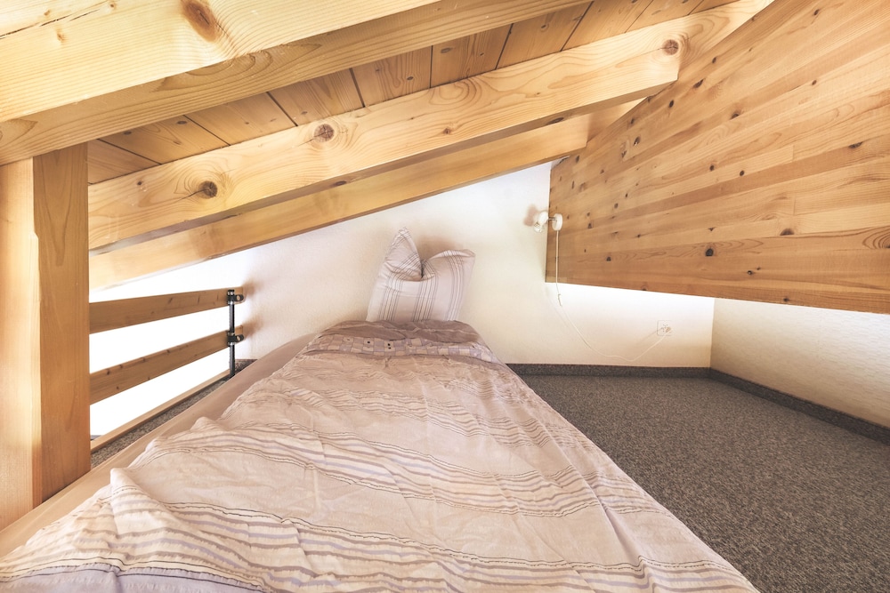 Family Triple Room photo 2