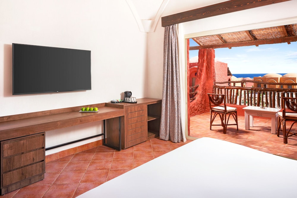 Deluxe Bungalow, Sea View - Photo 1