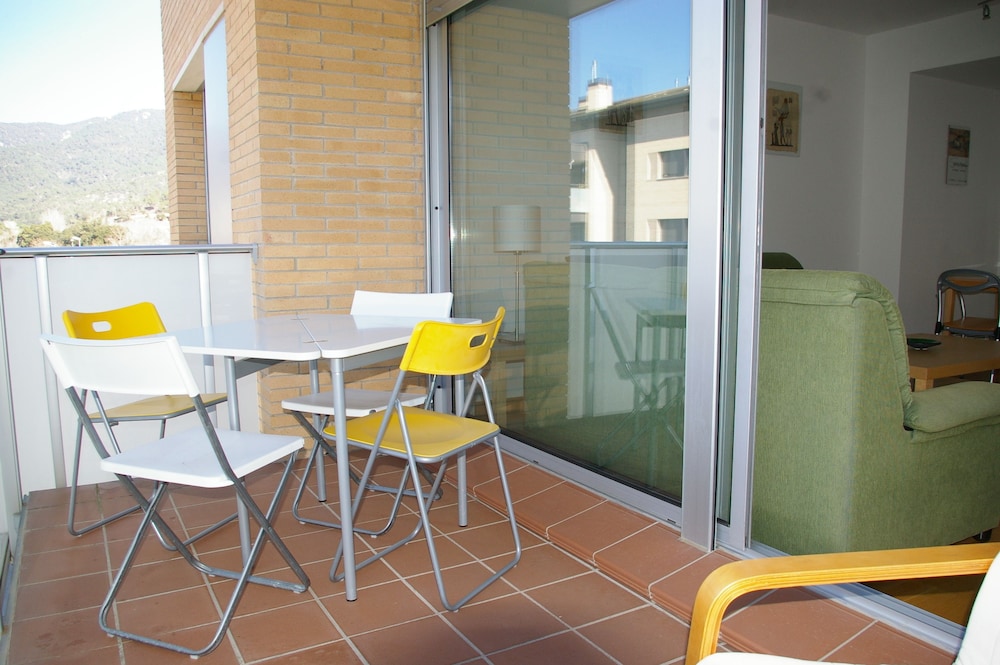 Apartment, 3 Bedrooms, Balcony photo 3