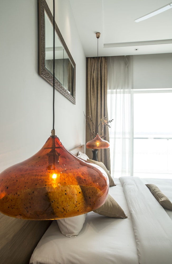 Exclusive Suite, 1 Bedroom - Photo 6