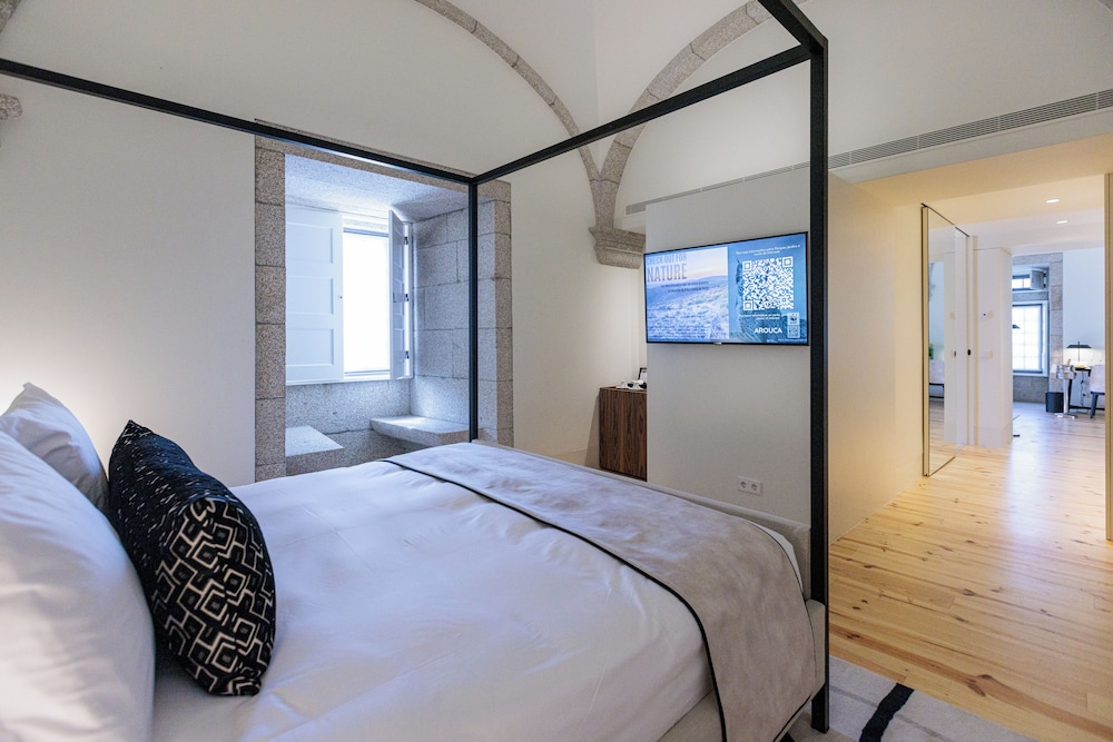 Suite, Garden View