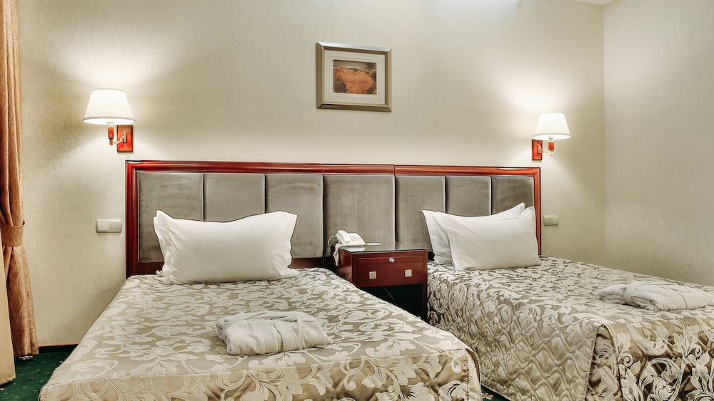 Suite, 2 Twin Beds photo 1