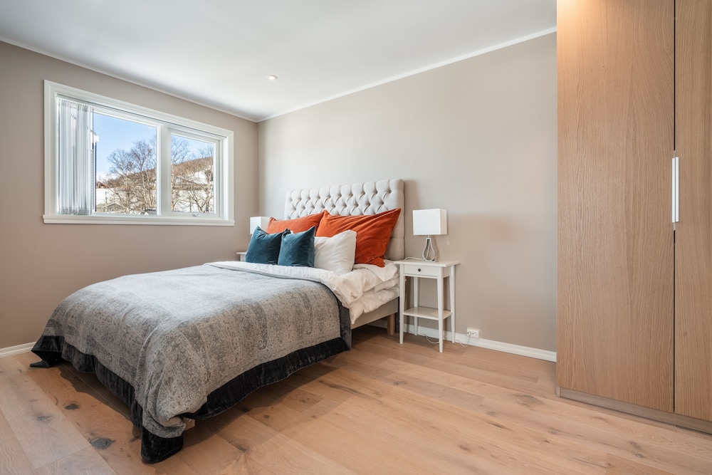 Apartment, 3 Bedrooms (D) (Linen and towels not included)