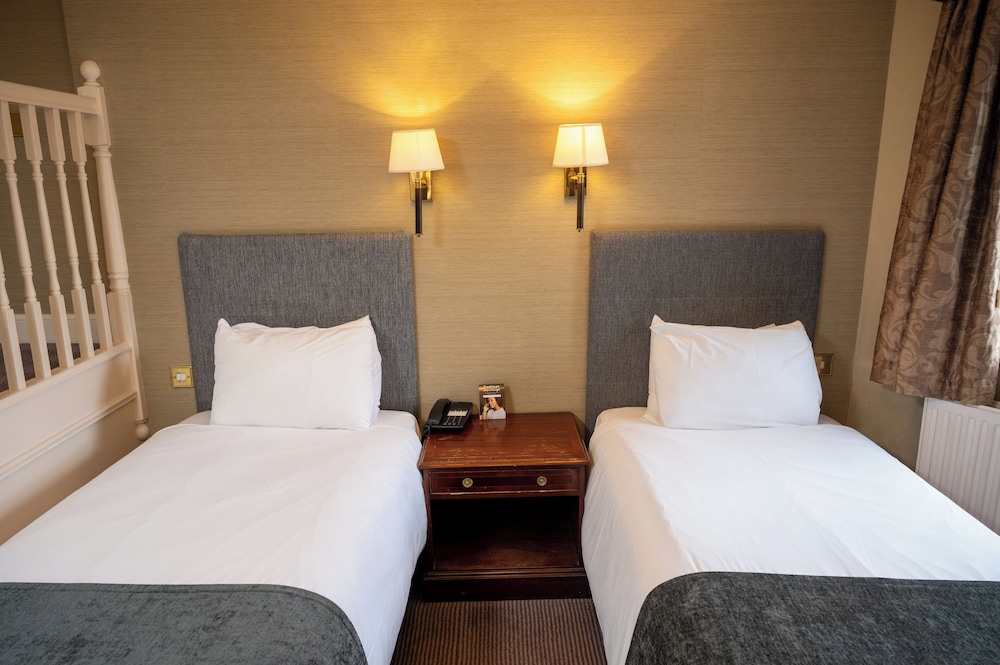 Twin Room - Photo 5