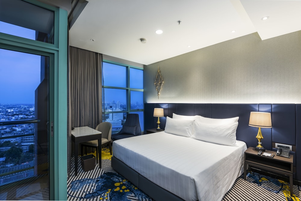 Two Bedroom Club Suite River View