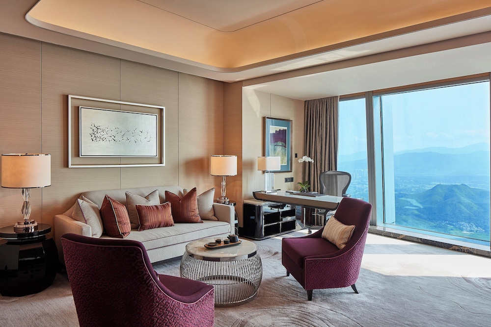1 King Bed,City View,Caroline Astor Suite - Photo 6
