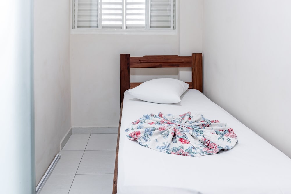 Basic Twin Room photo 3