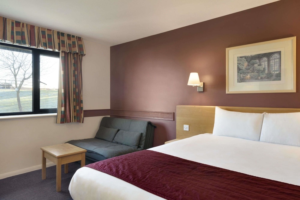 Family Room, Multiple Beds, Non Smoking - Photo 3